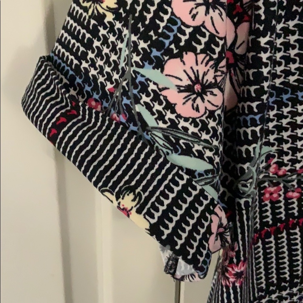 Pattern Shirt - Picture 4 of 5